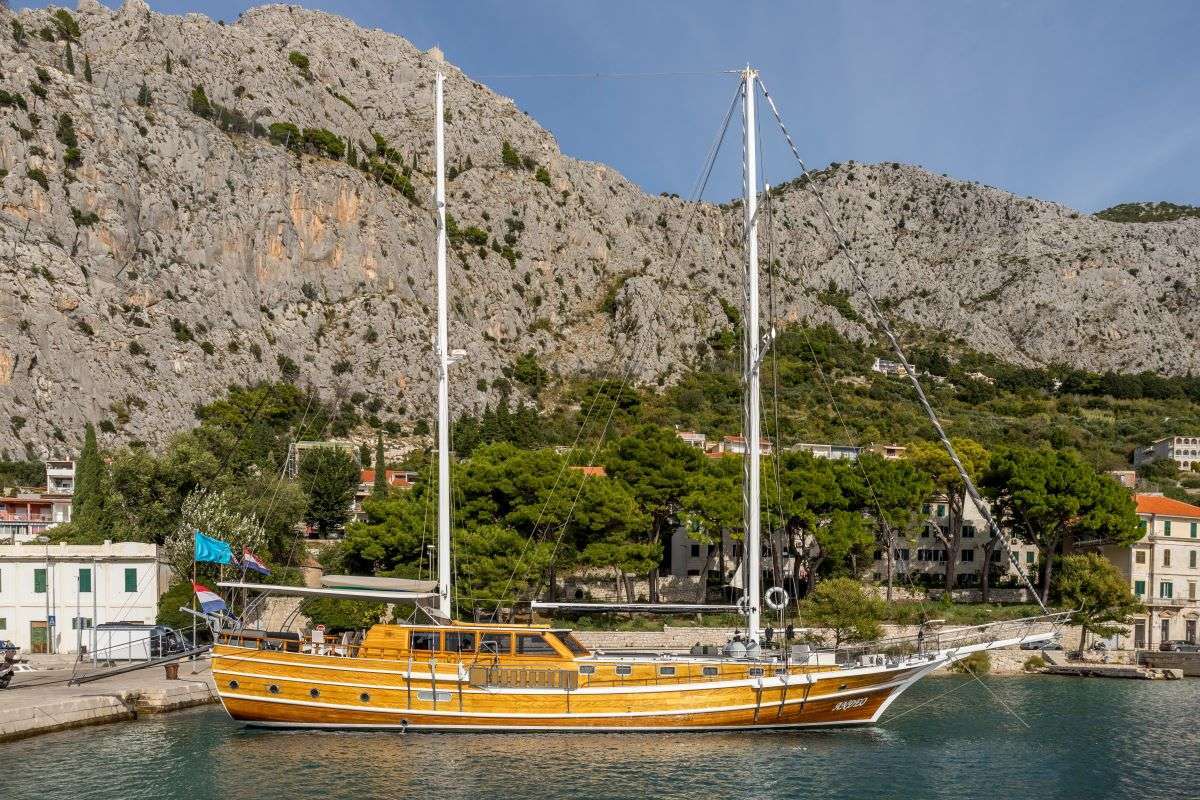 last minute yacht charter croatia