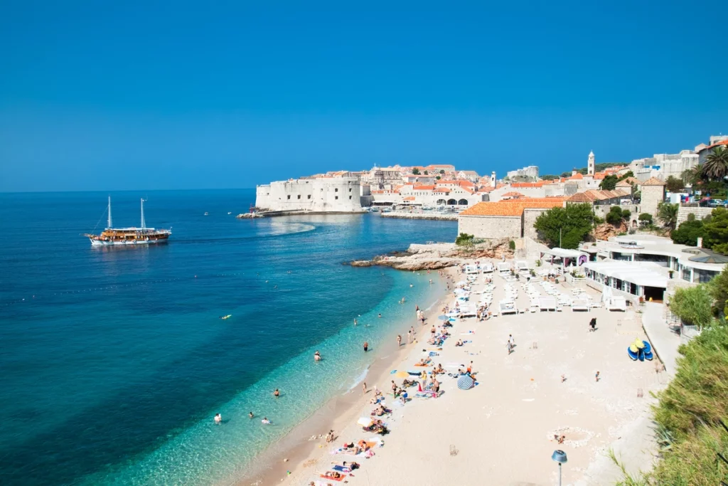 Dubrovnik beach - Last-minute yacht charter special